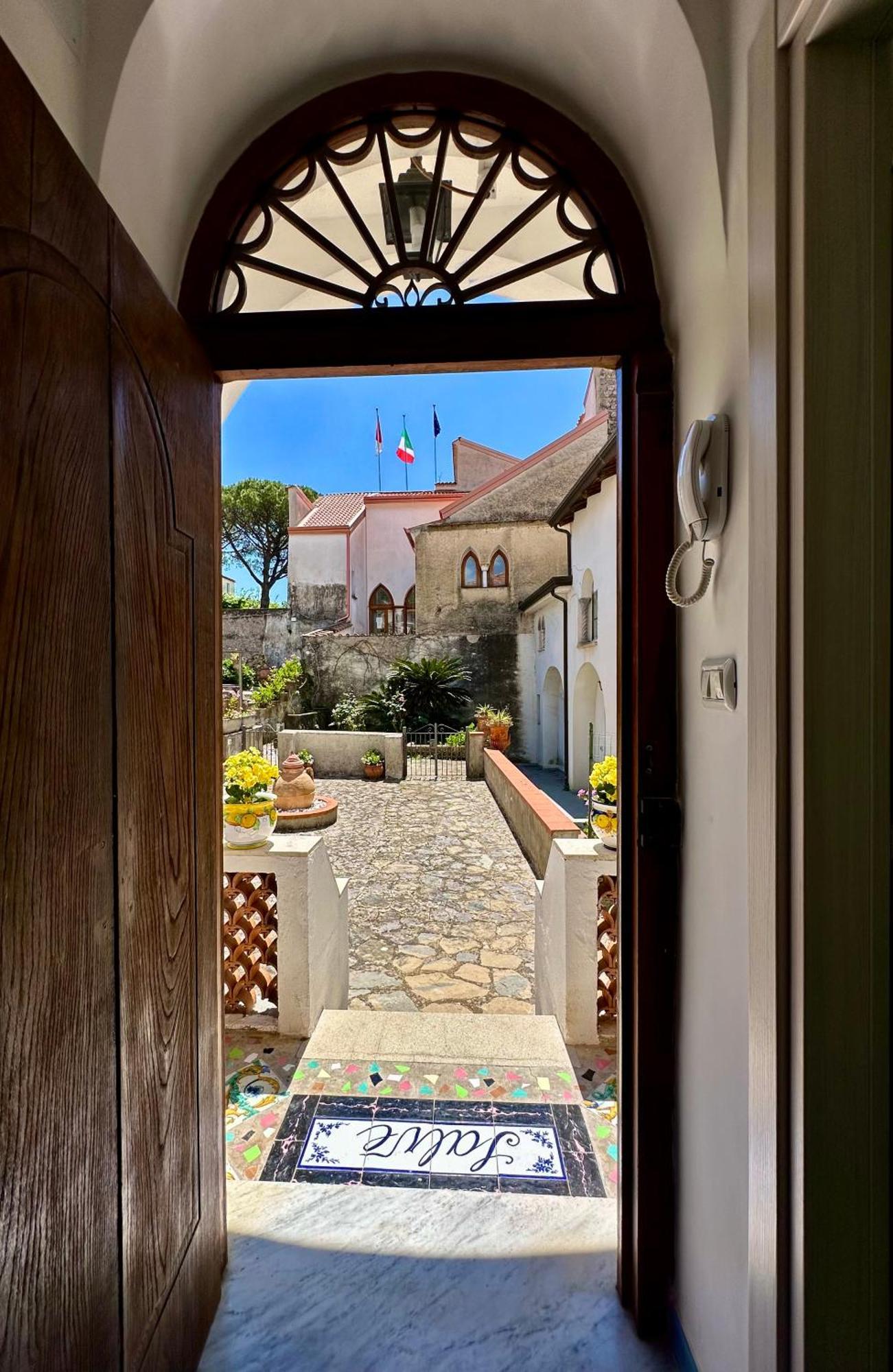 라벨로 Simona House 빌라 외부 사진